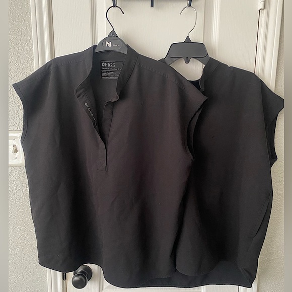 FIGS Rafaela Scrub Top Size Large - three available! - Picture 2 of 5